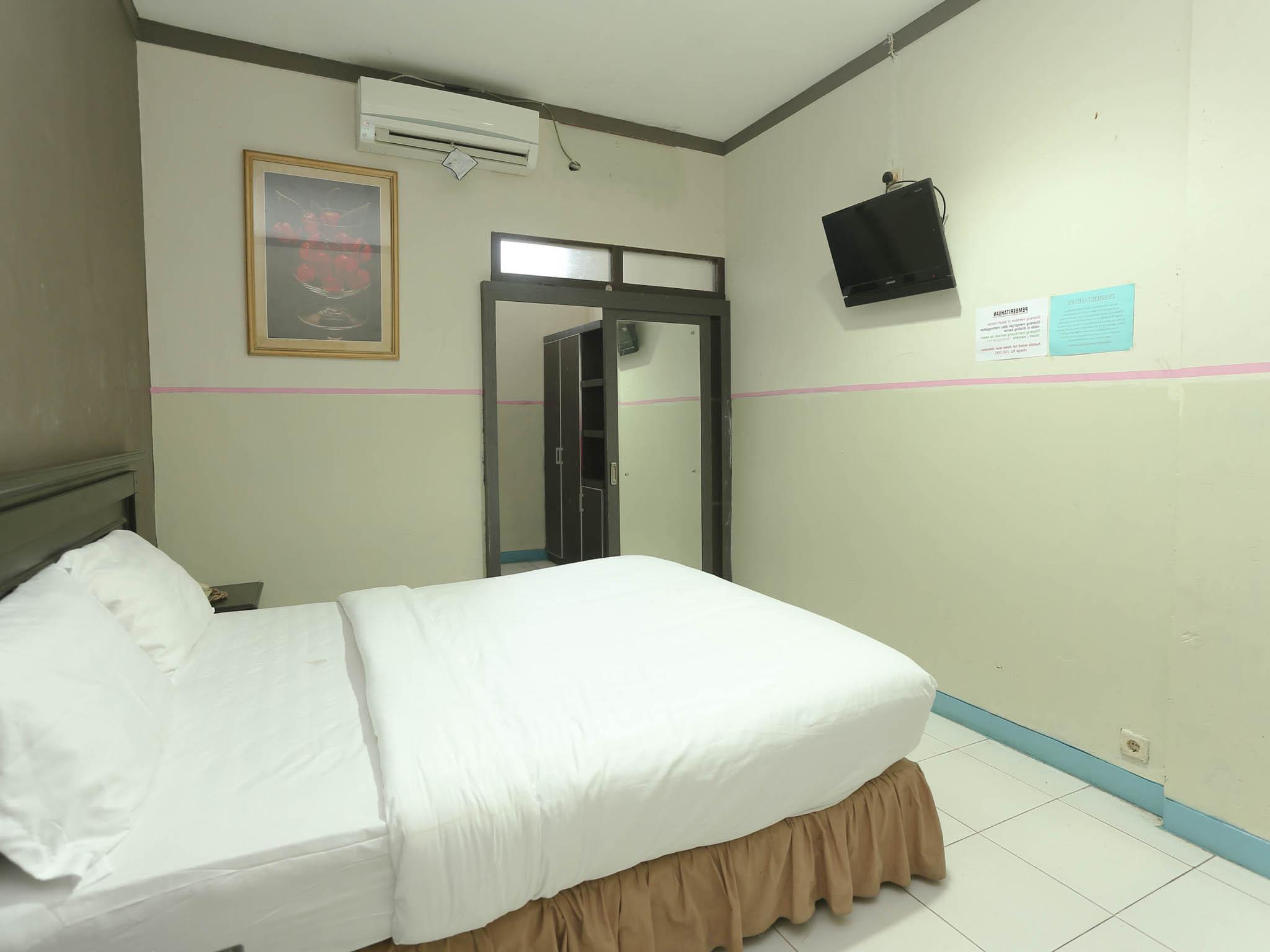 Urbanview Hotel Kharisma Banjarmasin Банджармасин Экстерьер фото