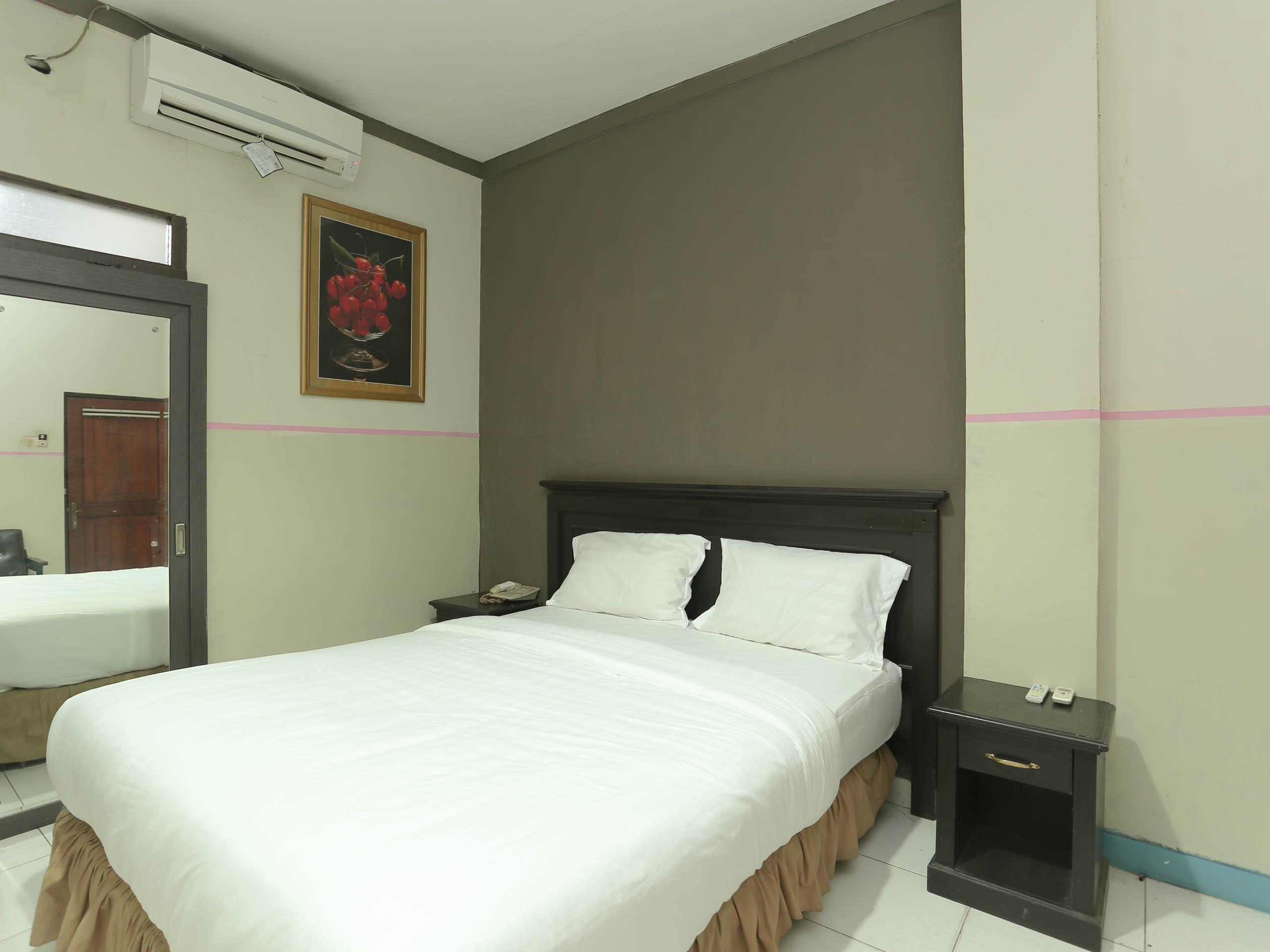 Urbanview Hotel Kharisma Banjarmasin Банджармасин Экстерьер фото