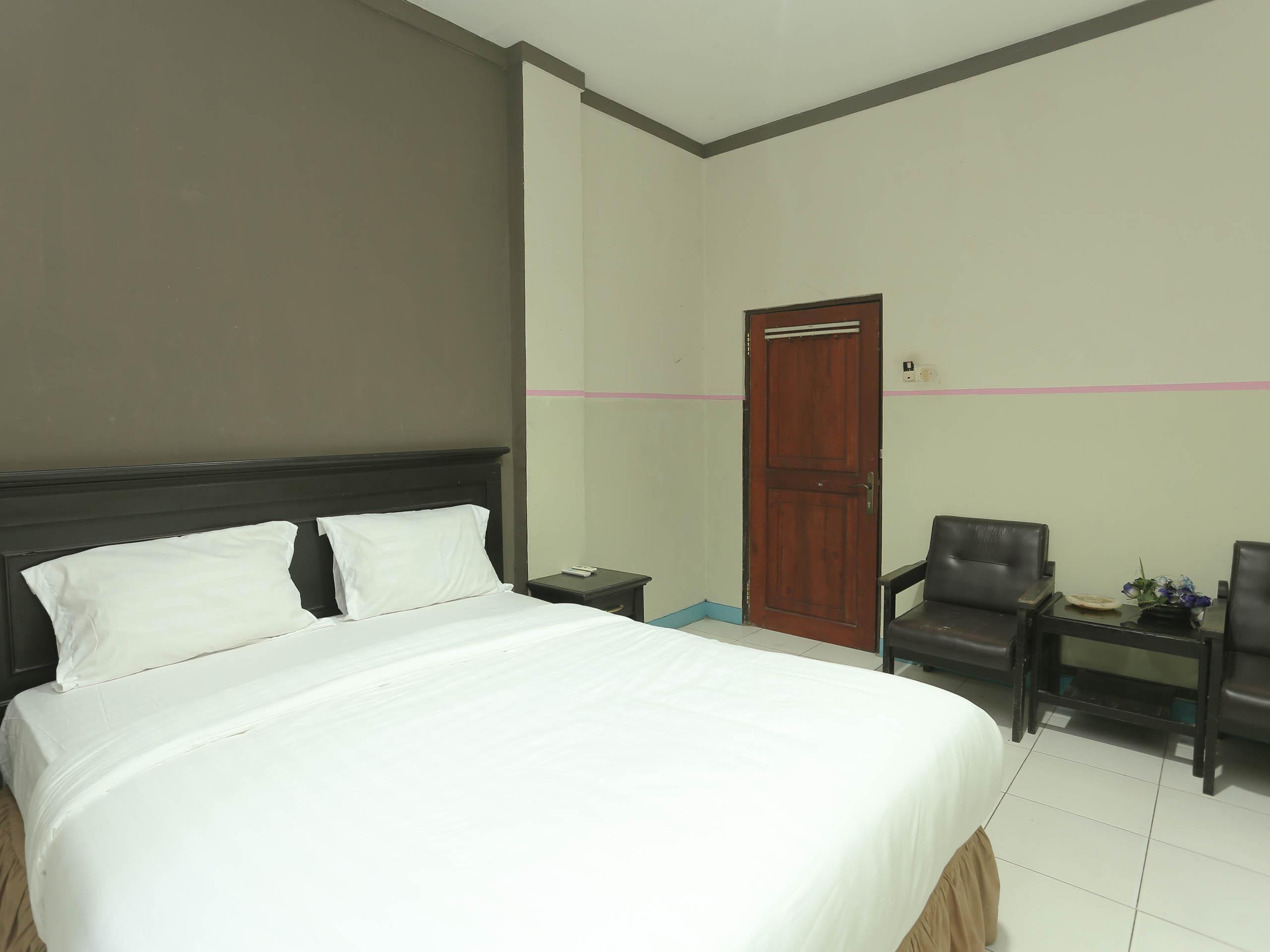 Urbanview Hotel Kharisma Banjarmasin Банджармасин Экстерьер фото