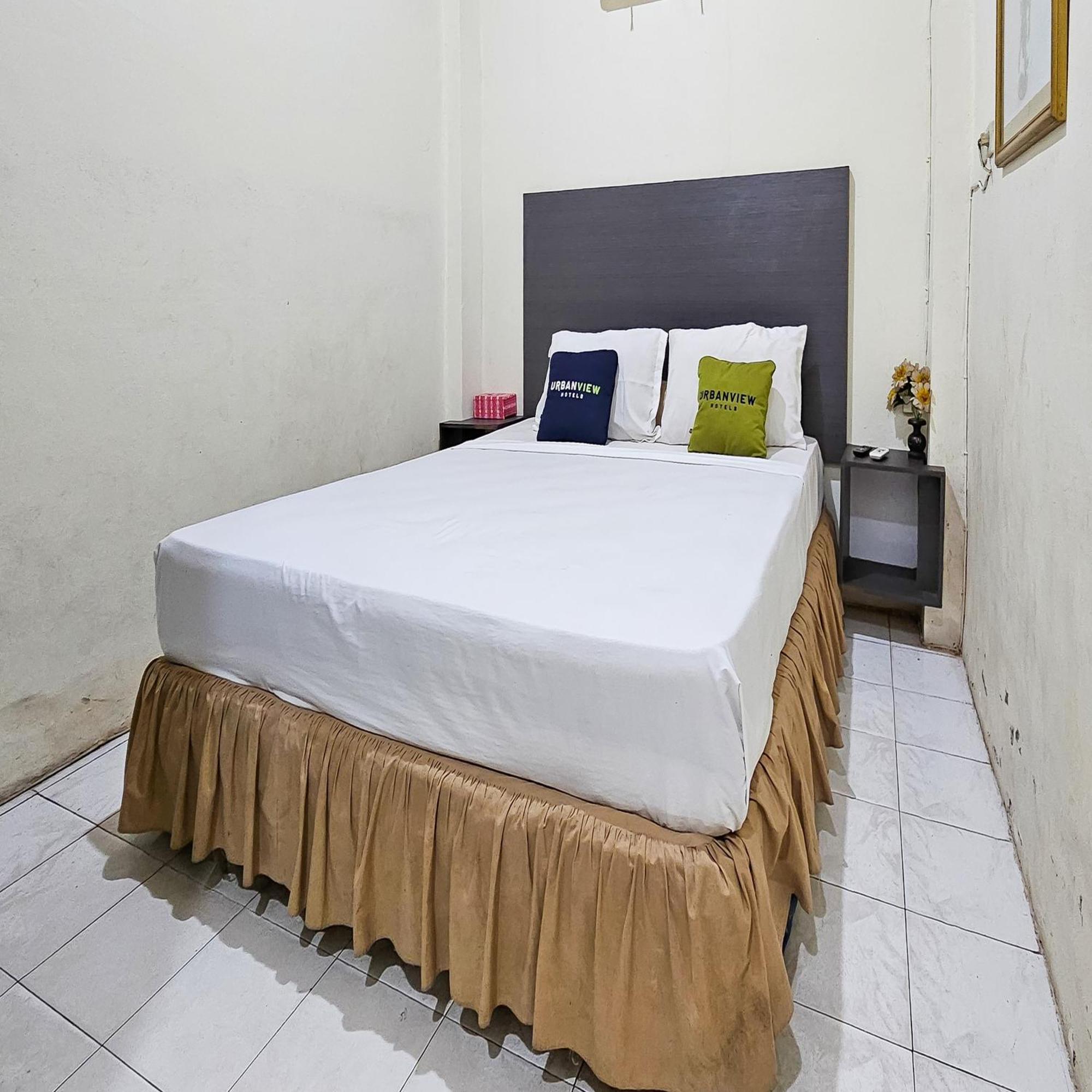 Urbanview Hotel Kharisma Banjarmasin Банджармасин Экстерьер фото