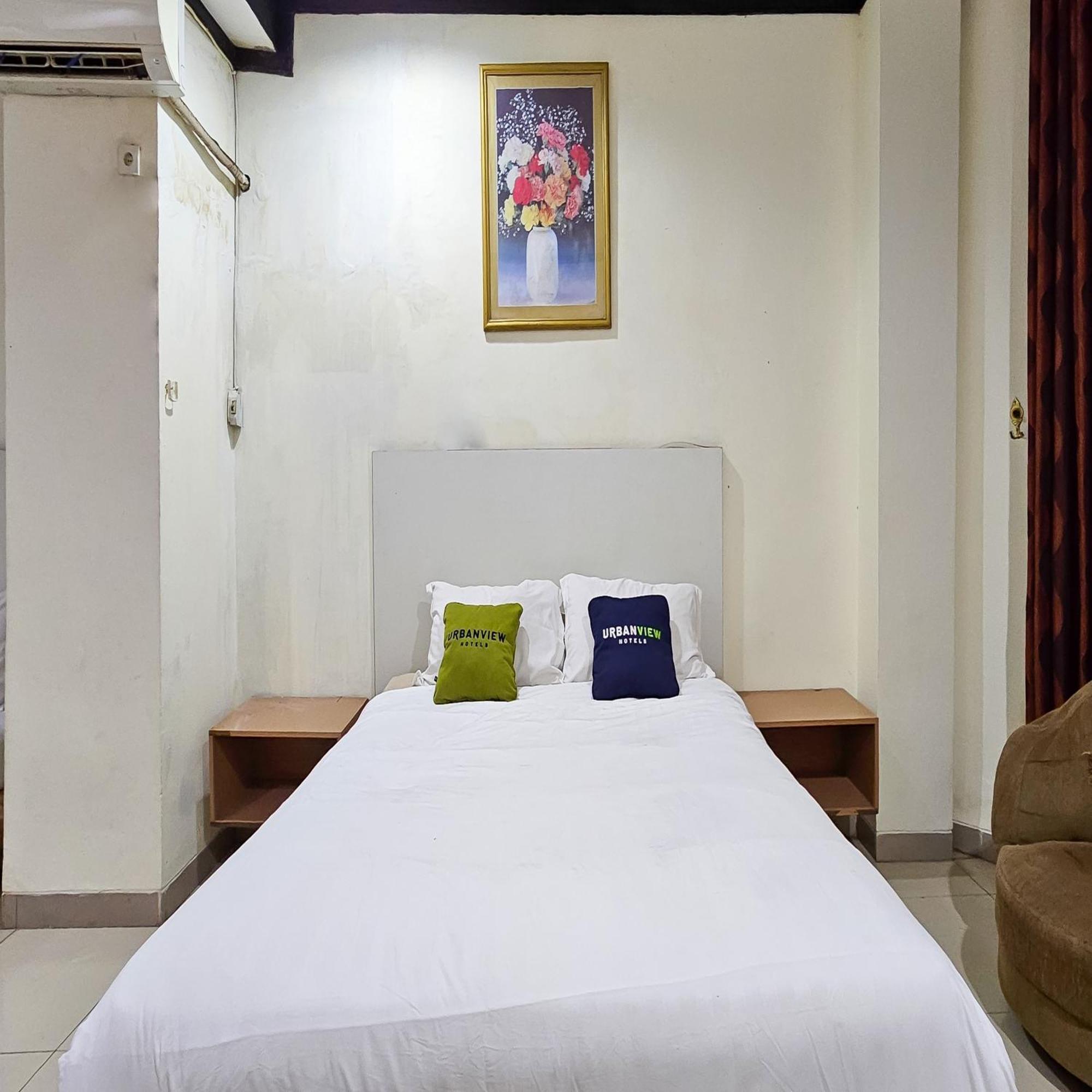 Urbanview Hotel Kharisma Banjarmasin Банджармасин Экстерьер фото