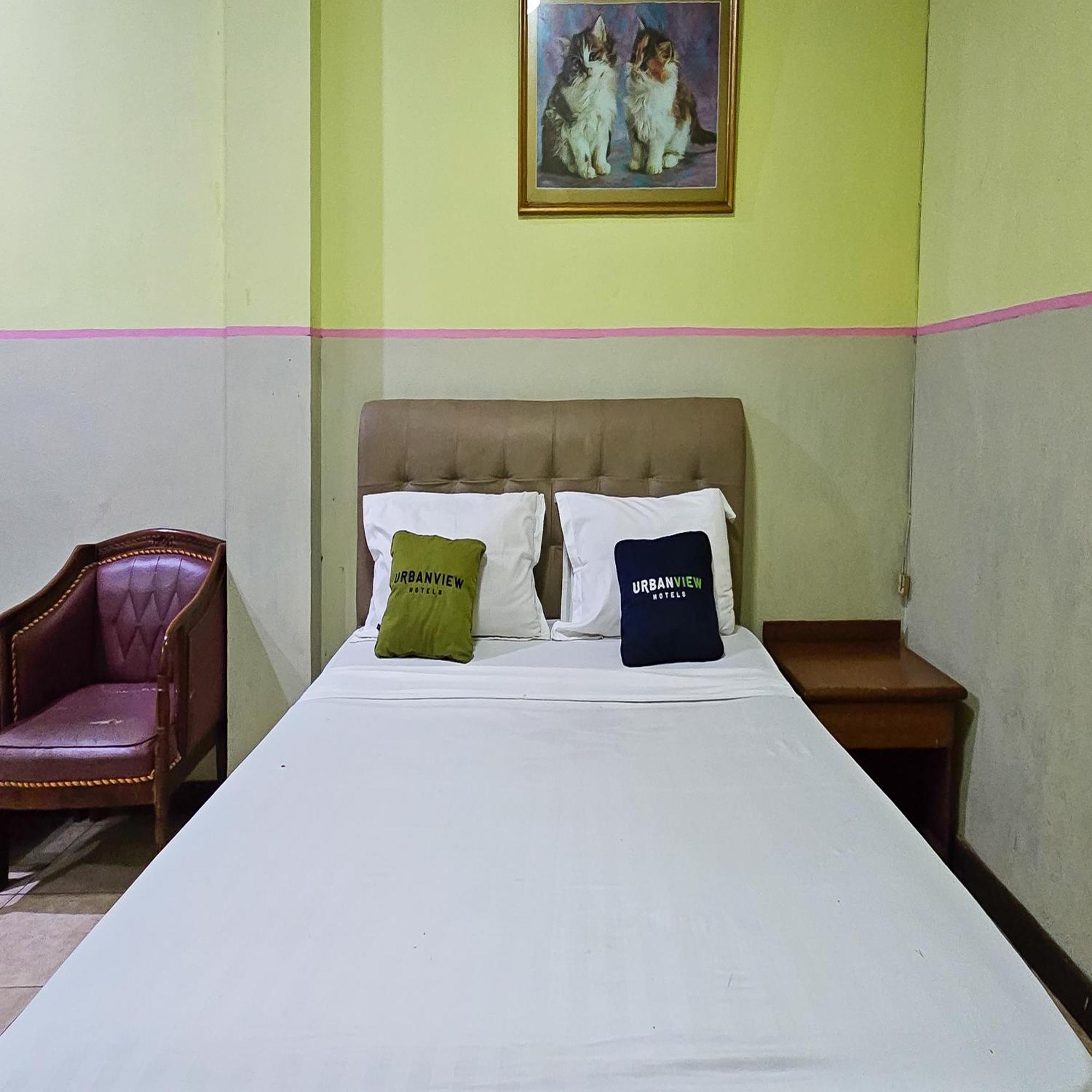 Urbanview Hotel Kharisma Banjarmasin Банджармасин Экстерьер фото