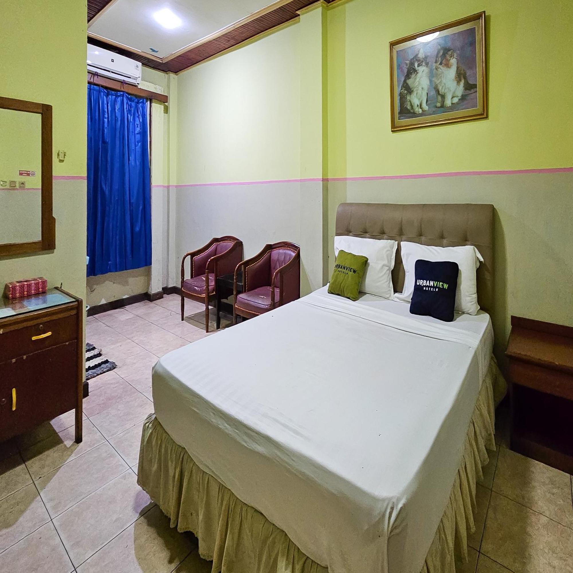 Urbanview Hotel Kharisma Banjarmasin Банджармасин Экстерьер фото